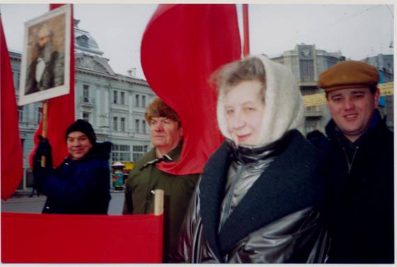 Фото: Т.М.Хабарова на митинге, с единомышленниками